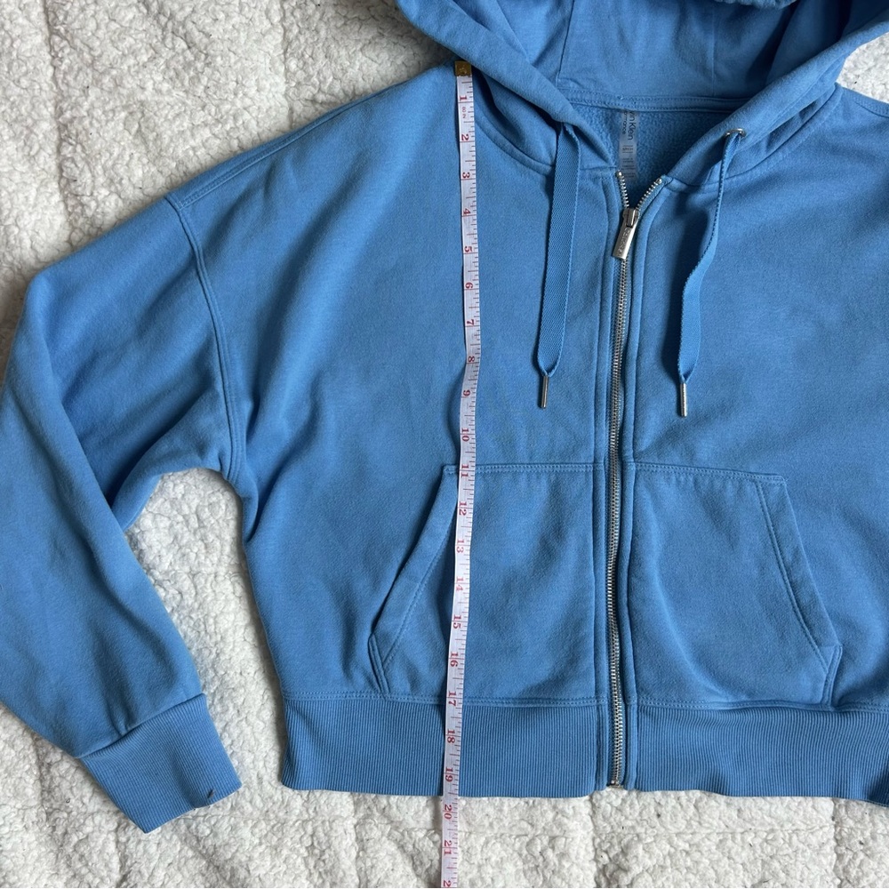 CALVIN KLEIN Performance Light Blue Cropped Hoodie Zip Up - Picture 7 of 12